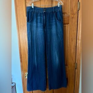 Uniqlo Women's High Waisted Wide-Leg Blue Jeans
